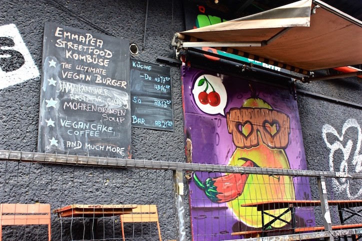 Vegan restaurant guides street