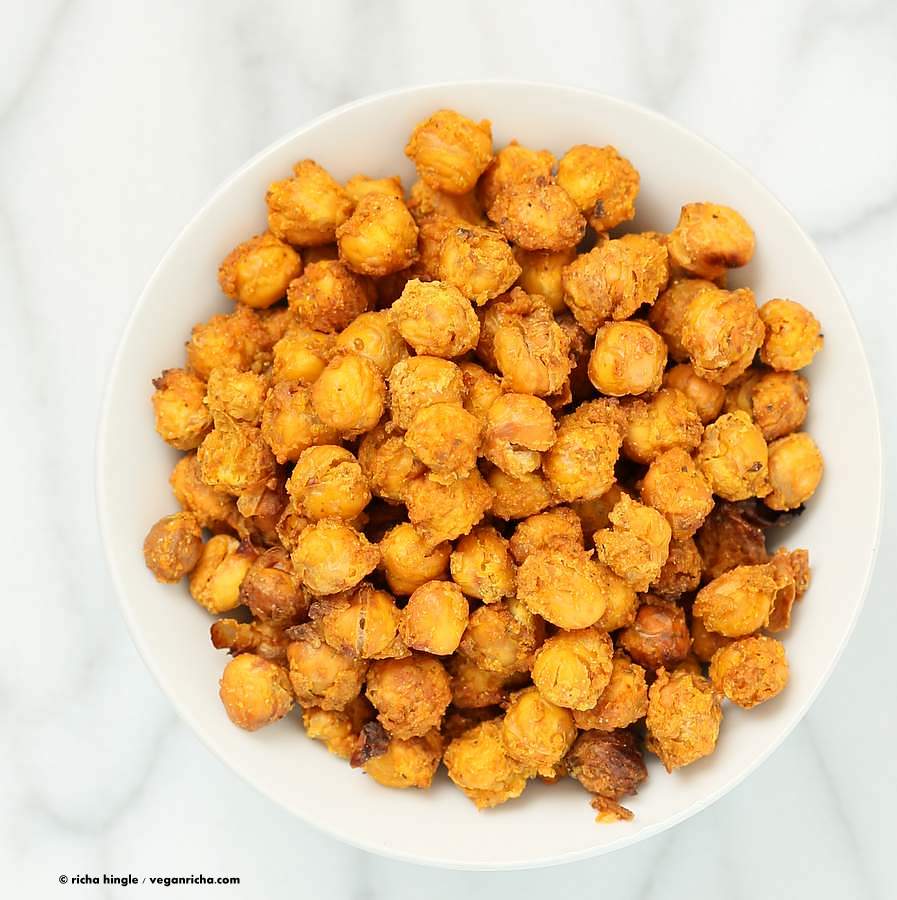 vegan roasted chickpeas