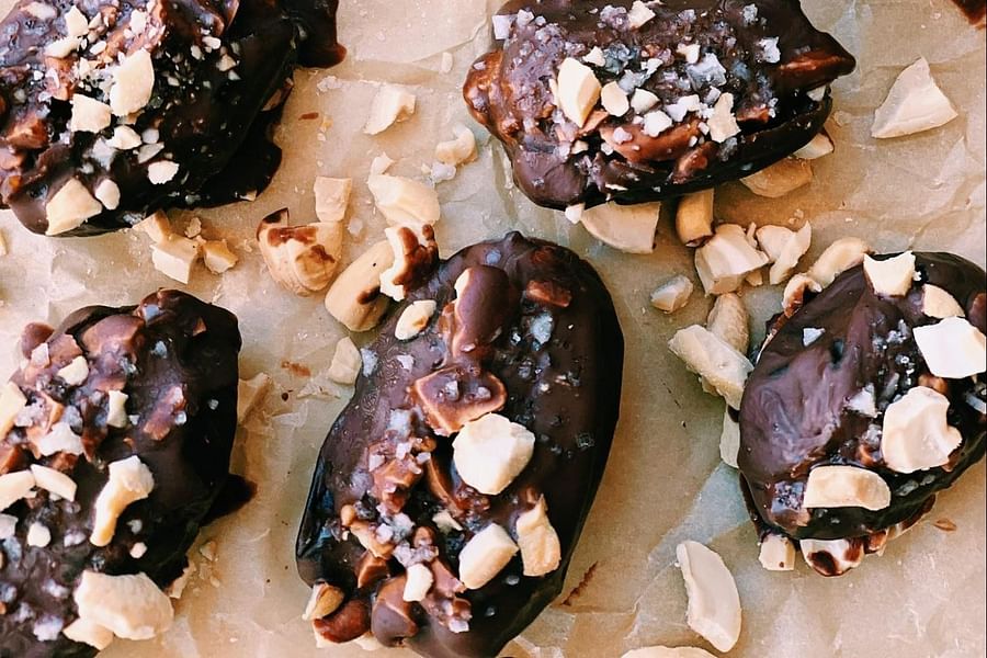 vegan stuffed dates