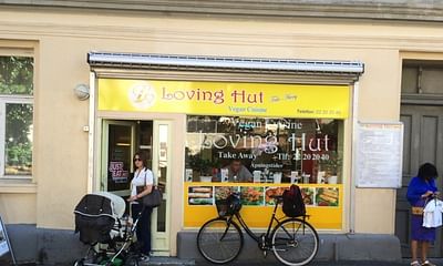 What are some well-known vegan eateries in Norway?