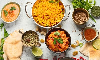 Which Indian restaurant foods are vegan-friendly and which should be avoided?